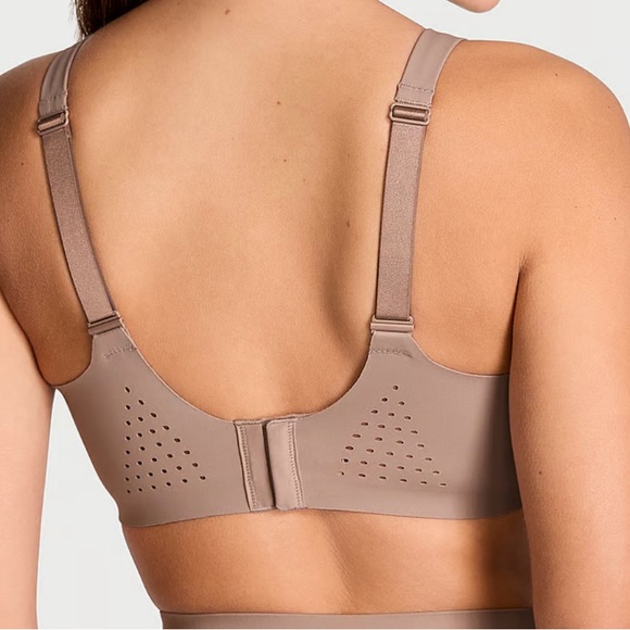 EUC Victoria’s Secret Featherweight Max Sports Bras, 32D, black and nude set - Picture 7 of 9